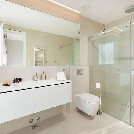 Vila New! ! Moderna With Outdoorpool And Sea View