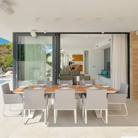 Villa New! ! Moderna With Outdoorpool And Sea View *