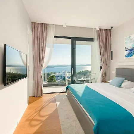 Villa New! ! Moderna With Outdoorpool And Sea View *